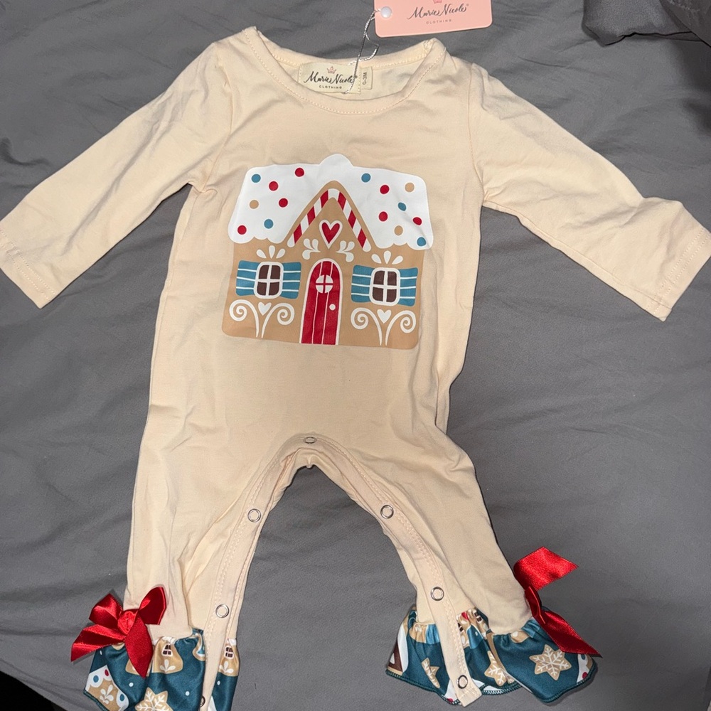 Marie Nicole Tan Gingerbread House Footie